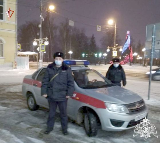 Житель Зубцова побывал в гостях и лишился мобильного телефона