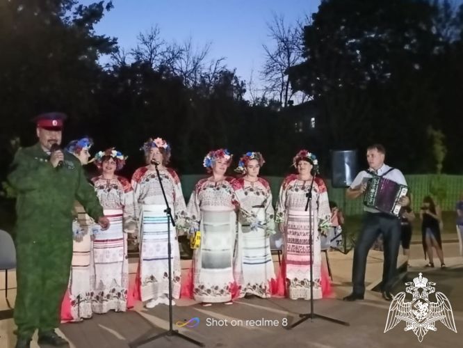 Сотрудник Росгвардии выступил на вечере авторской и патриотической песни в Твери