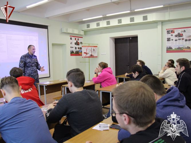 Росгвардейцы в Тверской области проводят акцию «Приходи служить в Росгвардию»