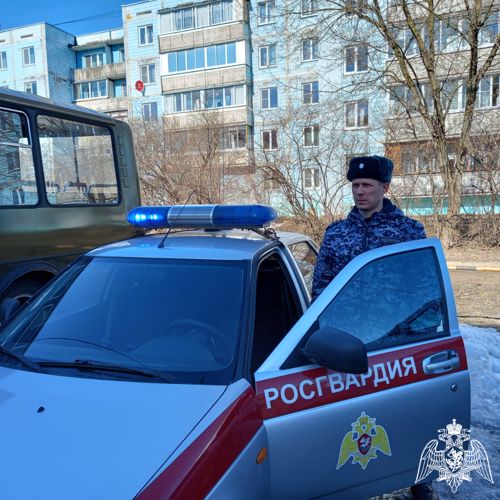Тверские росгвардейцы задержали местного жителя - любителя полакомиться  красной икрой за чужой счет 