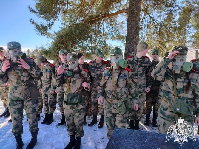Тверские росгвардейцы организовали и провели для учащихся профильных классов Росгвардии военно-спортивную игру «Зарница»