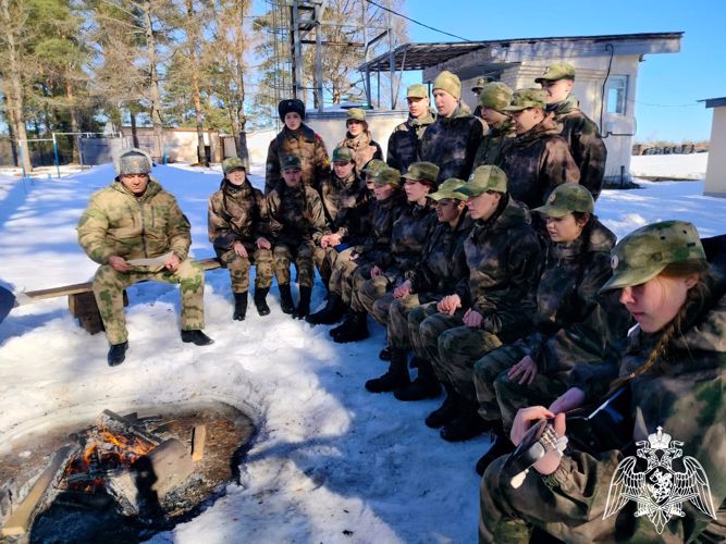 Тверские росгвардейцы организовали и провели для учащихся профильных классов Росгвардии военно-спортивную игру «Зарница»