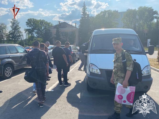 Призывники Тверской области отправились служить в Росгвардию