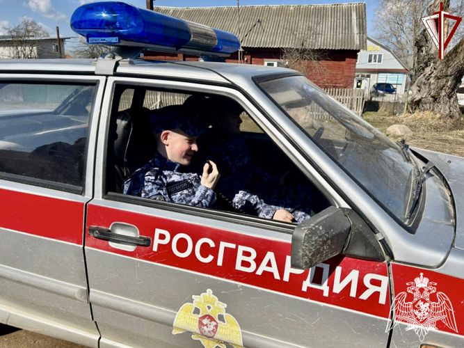 В Конаково росгвардейцы задержали мужчину, подозреваемого в краже имущества  из частного домовладения  на 20 тысяч рублей