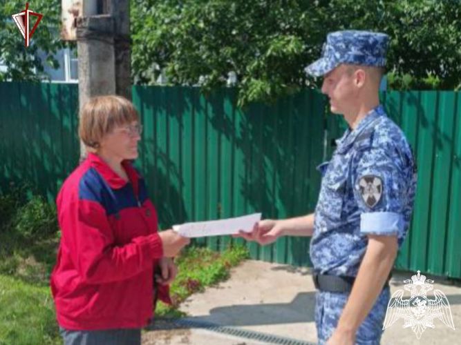 Росгвардейцы проводят профилактическую акцию «Безопасный дом, подъезд, квартира» в Тверской области