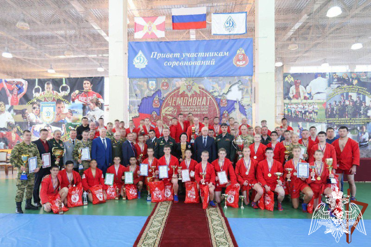 В Росгвардии наградили победителей чемпионата по самбо и боевому самбо на Кубок Героя России генерал-полковника Анатолия Романова