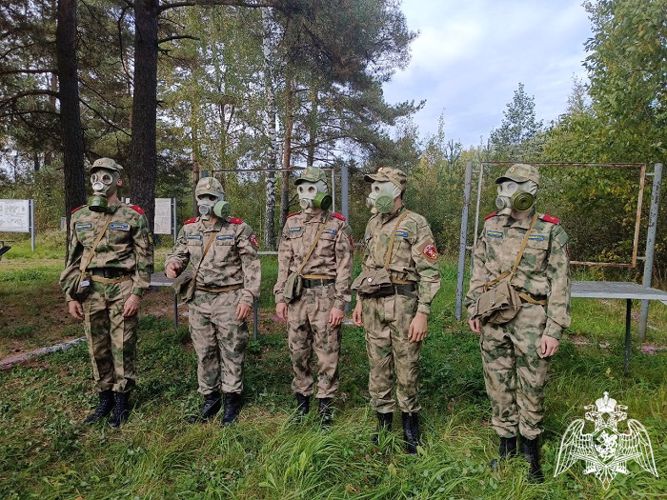 Тверские росгвардейцы провели «Зарницу» с учащимися подшефной школы
