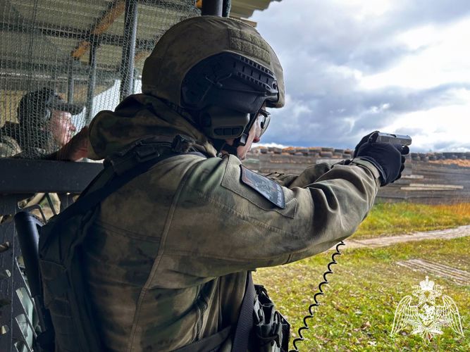В Твери спецназ прошел испытания на право ношения знаков отличия отрядов территориального органа Росгвардии 