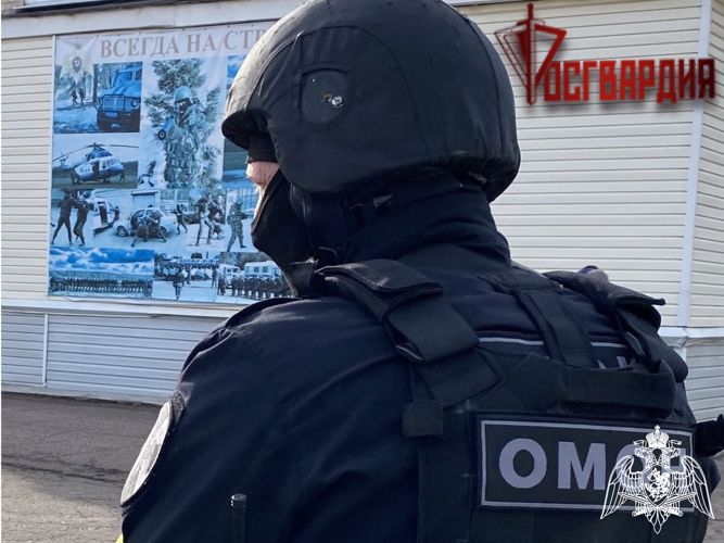 В Твери при поддержке бойцов Росгвардии правоохранителями проведен рейд по выявлению и пресечению незаконной миграции