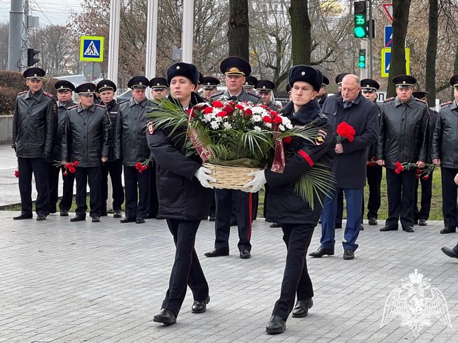 В Твери росгвардейцы почтили память коллег, погибших при исполнении служебных обязанностей