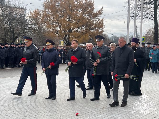 В Твери росгвардейцы почтили память коллег, погибших при исполнении служебных обязанностей