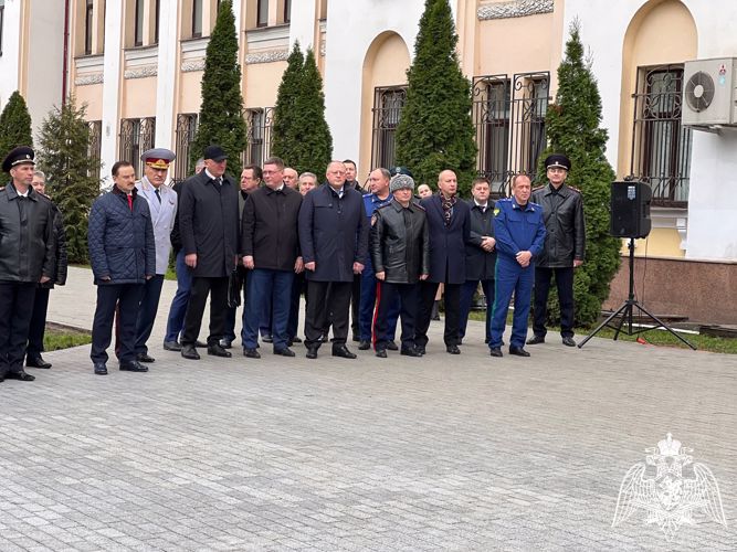 Губернатор Тверской области вручил росгвардейцам ключи от новых автомобилей