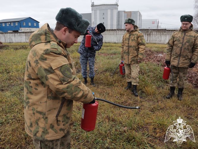 Практическое занятие по противопожарной безопасности прошло в Управлении Росгвардии по Тверской области