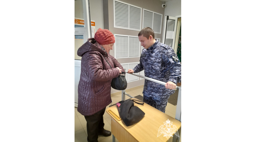 Росгвардейцы приняли участие в обеспечении общественной безопасности президентских выборов в Тверской области