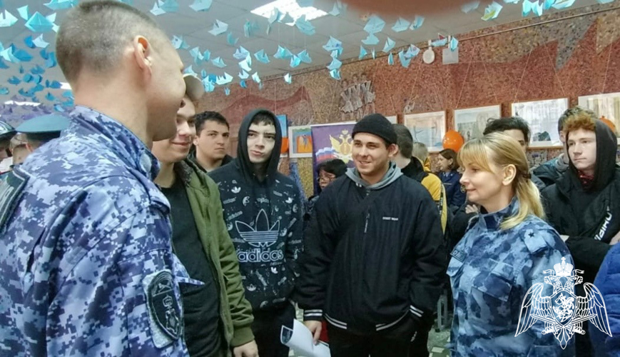 Сотрудники Управления Росгвардии по Тверской области приняли участие в ярмарке трудоустройства