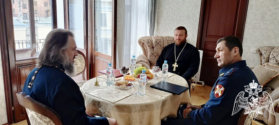 Начальник Управления Росгвардии по Тверской области генерал-майор полиции Иван Гричанов принял участие во встрече с представителями Тверской епархии