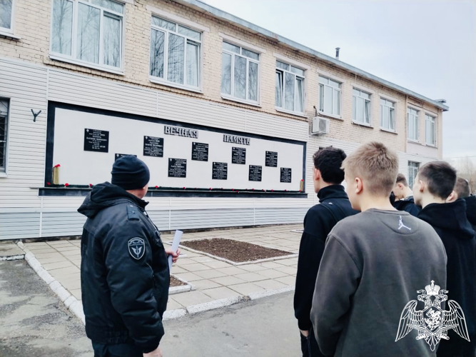 Тверские росгвардейцы присоединились к акции «Есть такая профессия — Родину защищать» 