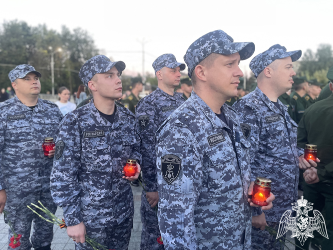   В Твери личный состав территориального Управления Росгвардии принял участие во всероссийской патриотической акции «Свеча Памяти»
