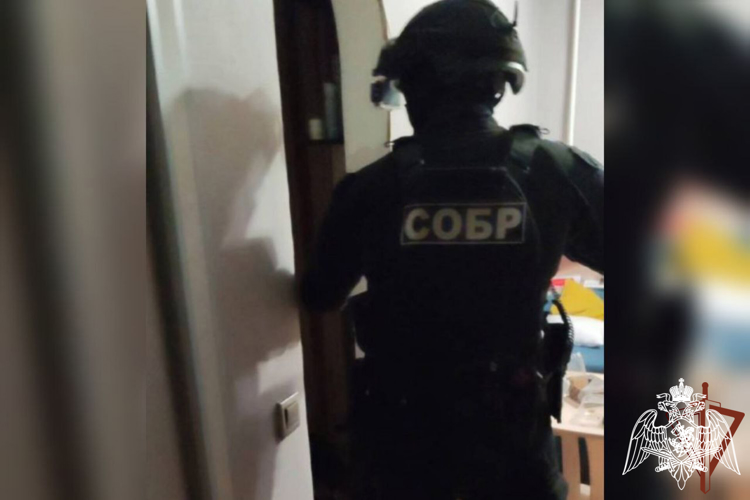 Сотрудники спецназа Росгвардии пресекли распространение крупной партии наркотиков в Твери