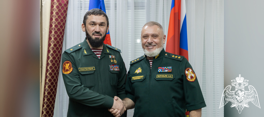 Генерал-полковник Алексей Воробьев встретился c Героем Российской Федерации генерал-майором Магомедом Даудовым