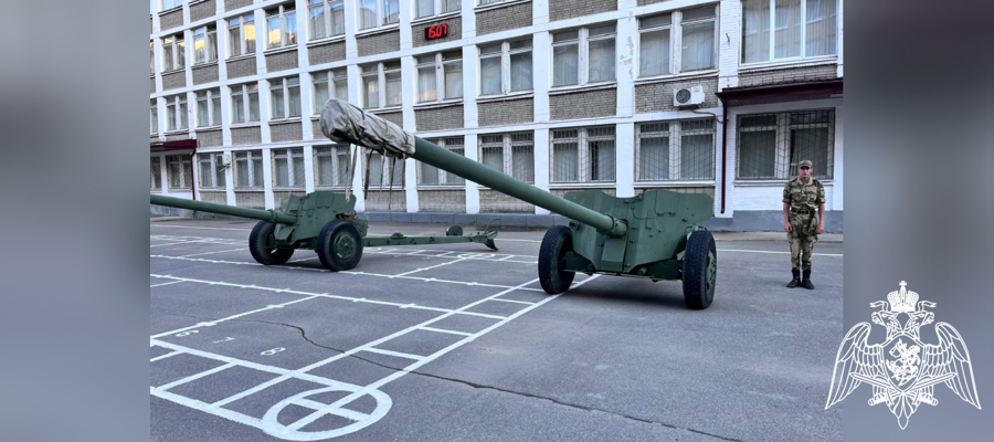 Генерал-полковник Иван Шмелев проверил готовность Санкт-Петербургского военного института Росгвардии к первому набору артиллеристов