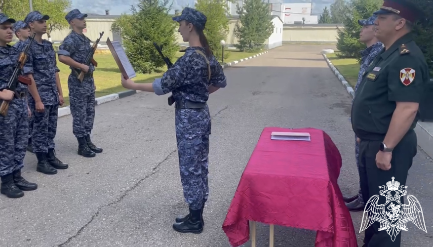 В Твери военнослужащие Росгвардии торжественно присягнули на верность Отечеству