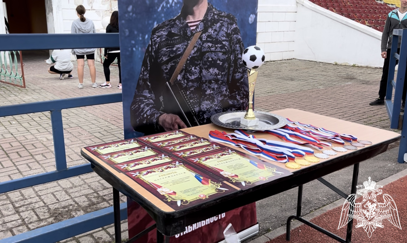В преддверии Дня физкультурника военнослужащие и сотрудники Управления Росгвардии по Тверской области организовали спортивный праздник