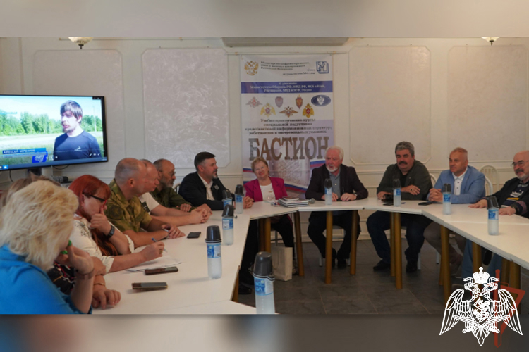 В Союзе журналистов Москвы отметили вклад Росгвардии в подготовку журналистов к работе в опасных условиях