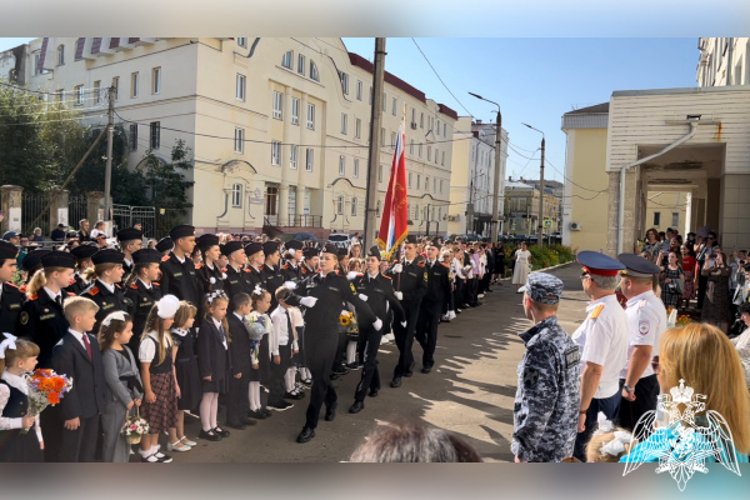 Тверские Росгвардейцы обеспечили безопасность праздничных мероприятий в День знаний 