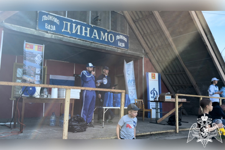 Росгвардейцы приняли участие в легкоатлетическом кроссе "Динамо бежит "в Твери