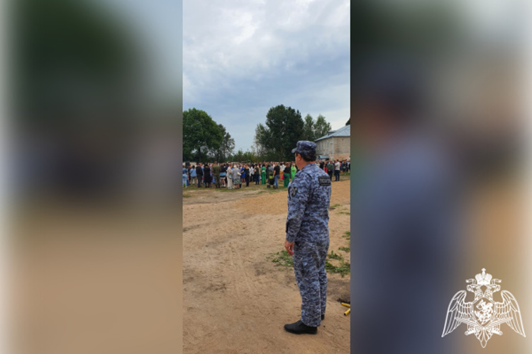 Тверские Росгвардейцы обеспечили безопасность праздничных мероприятий в День знаний 
