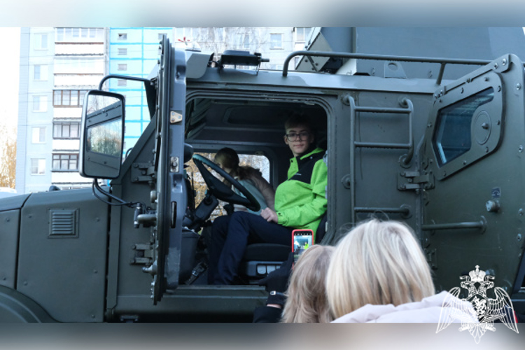Тверской ОМОН  открыл двери для  сотрудников казначейства