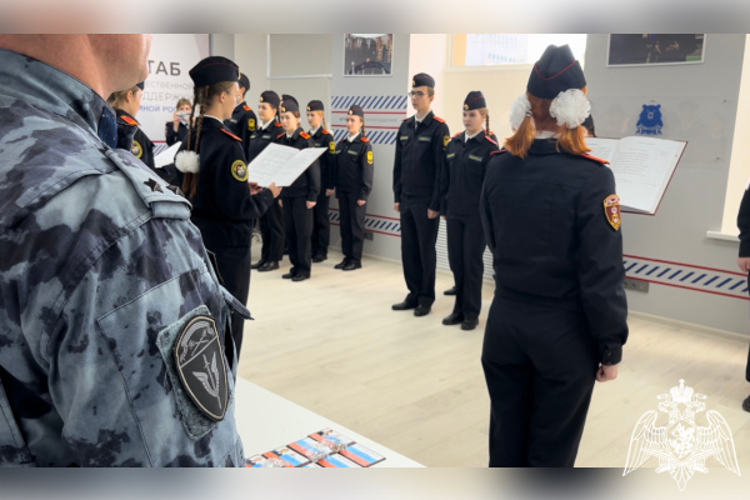 Воспитанники Тверского подшефного класса дали торжественную клятву 