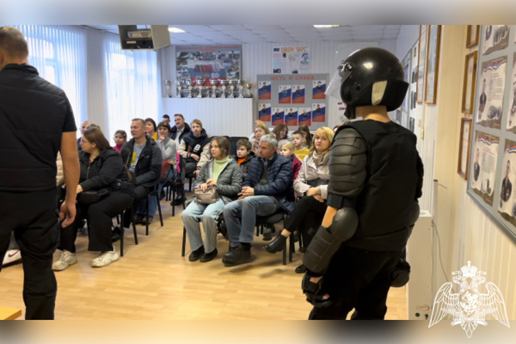 Тверской ОМОН  открыл двери для  сотрудников казначейства