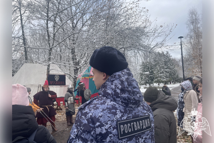 Росгвардейцы обеспечили безопасность в День народного единства в Твери