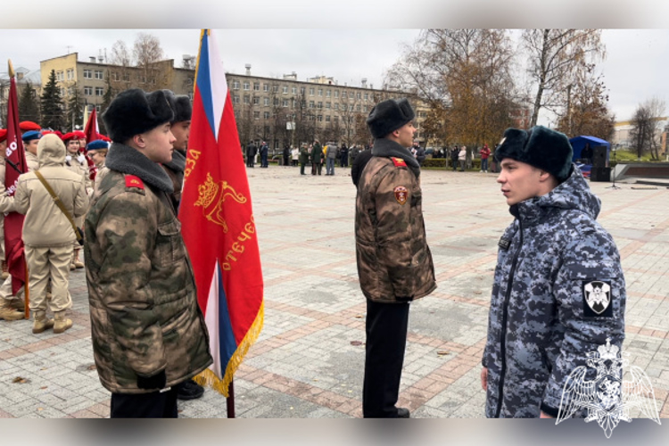 Подшефный класс Росгвардии принял участие в акции «Равнение на бессмертие» в Твери