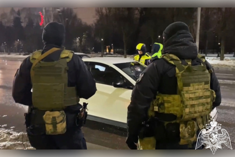 Сотрудники Росгвардии оказали содействие ГИБДД в проверочных мероприятиях в Твери