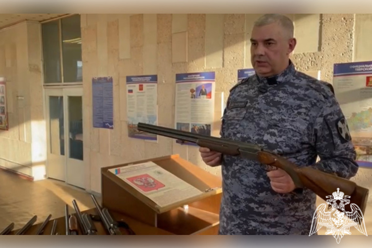 Тверские росгвардейцы передали  добровольно сданное охотничье оружие в зону СВО