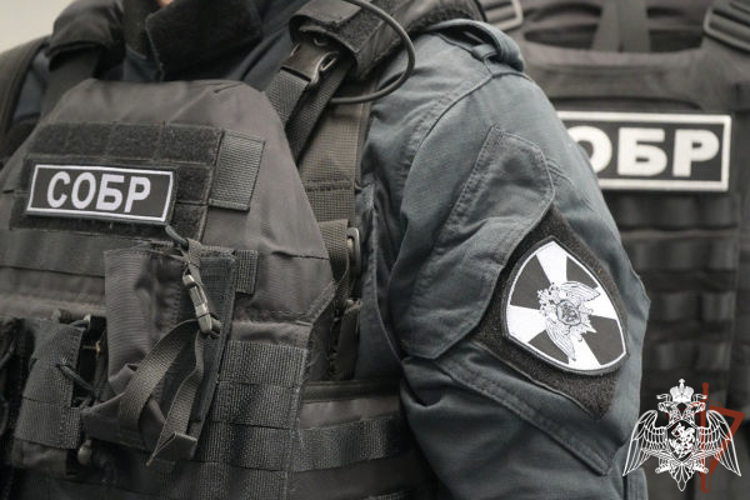 При поддержке спецназа Росгвардии в Твери задержаны подозреваемые в покушении на мошенничество в особо крупном размере (видео)