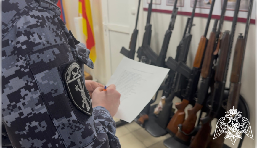 В преддверии новогодних праздников сотрудники Росгвардии напоминают тверитянам о правилах хранения оружия