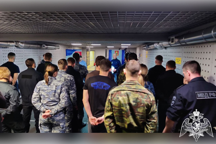 Команда сотрудников Росгвардии завоевала «бронзу» в соревнованиях  по стрельбе из пистолета «Макарова» в  Твери