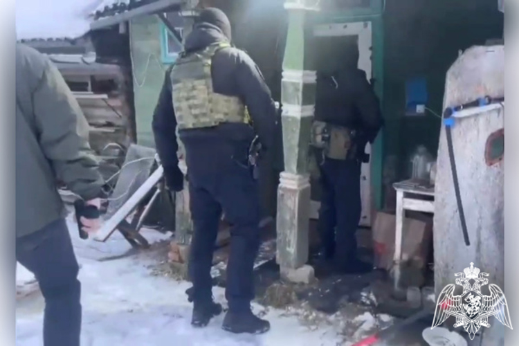 В Тверской области при участии Росгвардии ликвидирована подпольная нарколаборатория (видео)