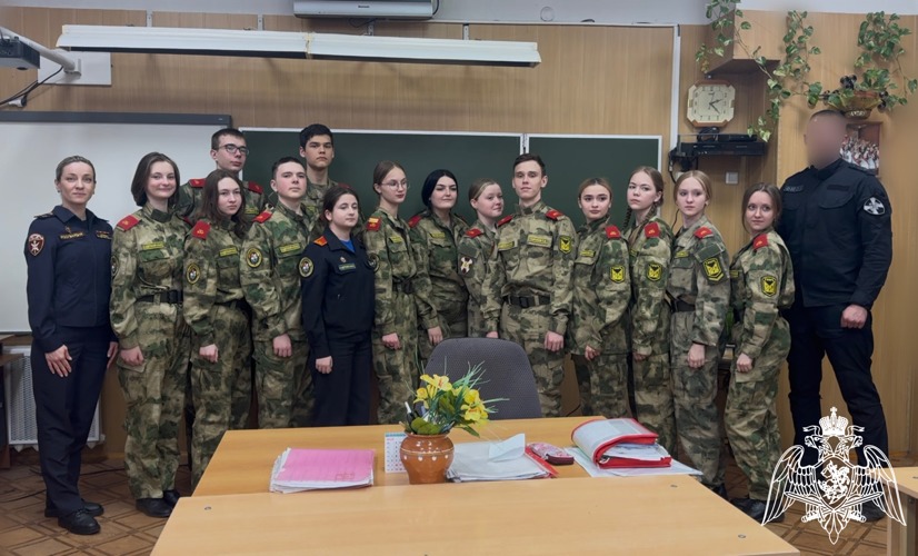 В Твери в рамках объявленного Года защитника Отечества сотрудники регионального Управления Росгвардии провели мероприятия, посвященные 80-летию Победы в Великой Отечественной войне