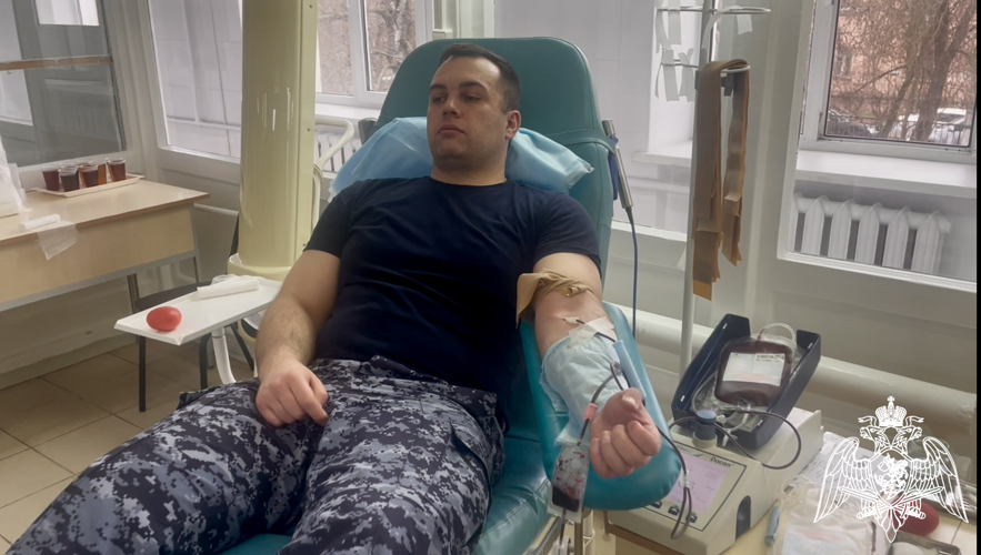 Донорскую ведомственную акцию «От сердца к сердцу» поддержали росгвардейцы в Твери (видео)
