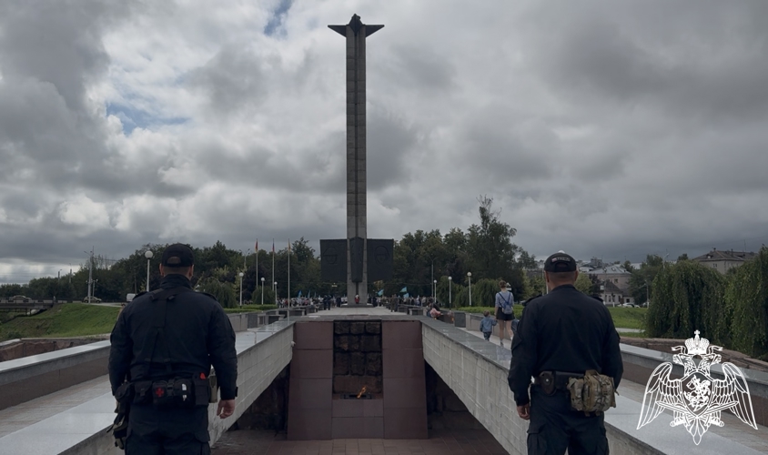 Тверские росгвардейцы обеспечили правопорядок во время празднования Дня воздушно-десантных войск
