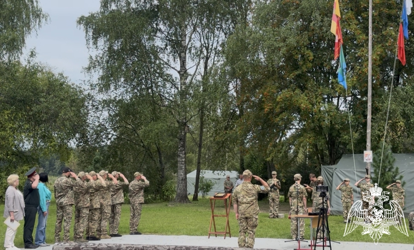 В Тверской области представители Росгвардии приняли участие в открытии смены военно-патриотического слета «Наука побеждать»