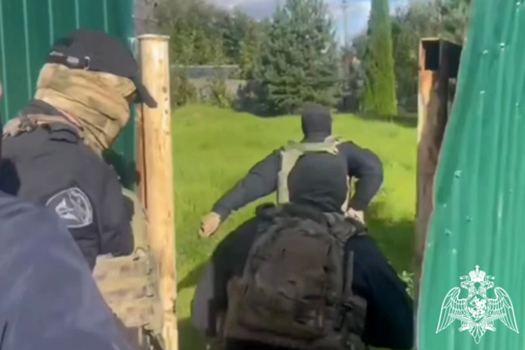 При содействии Росгвардии в Тверской области пресечена деятельность нарколаборатории (видео)