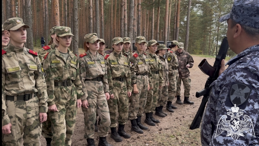 Тверские Росгвардейцы в районе деревни Константиновка приняли участие в военно-полевом выходе кадетов МБОУ СОШ №16.