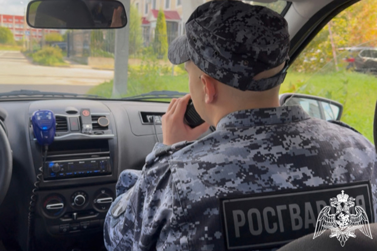  За прошедшую неделю в Тверской области группами задержания вневедомственной охраны  осуществлено более 240 выездов на охраняемые объекты, с которых поступал сигнал «Тревога».