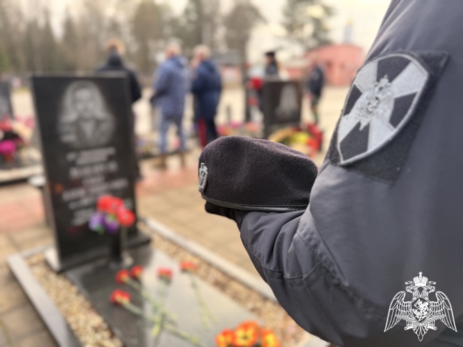 Тверские росгвардейцы почтили память коллег, погибших при исполнении служебных обязанностей